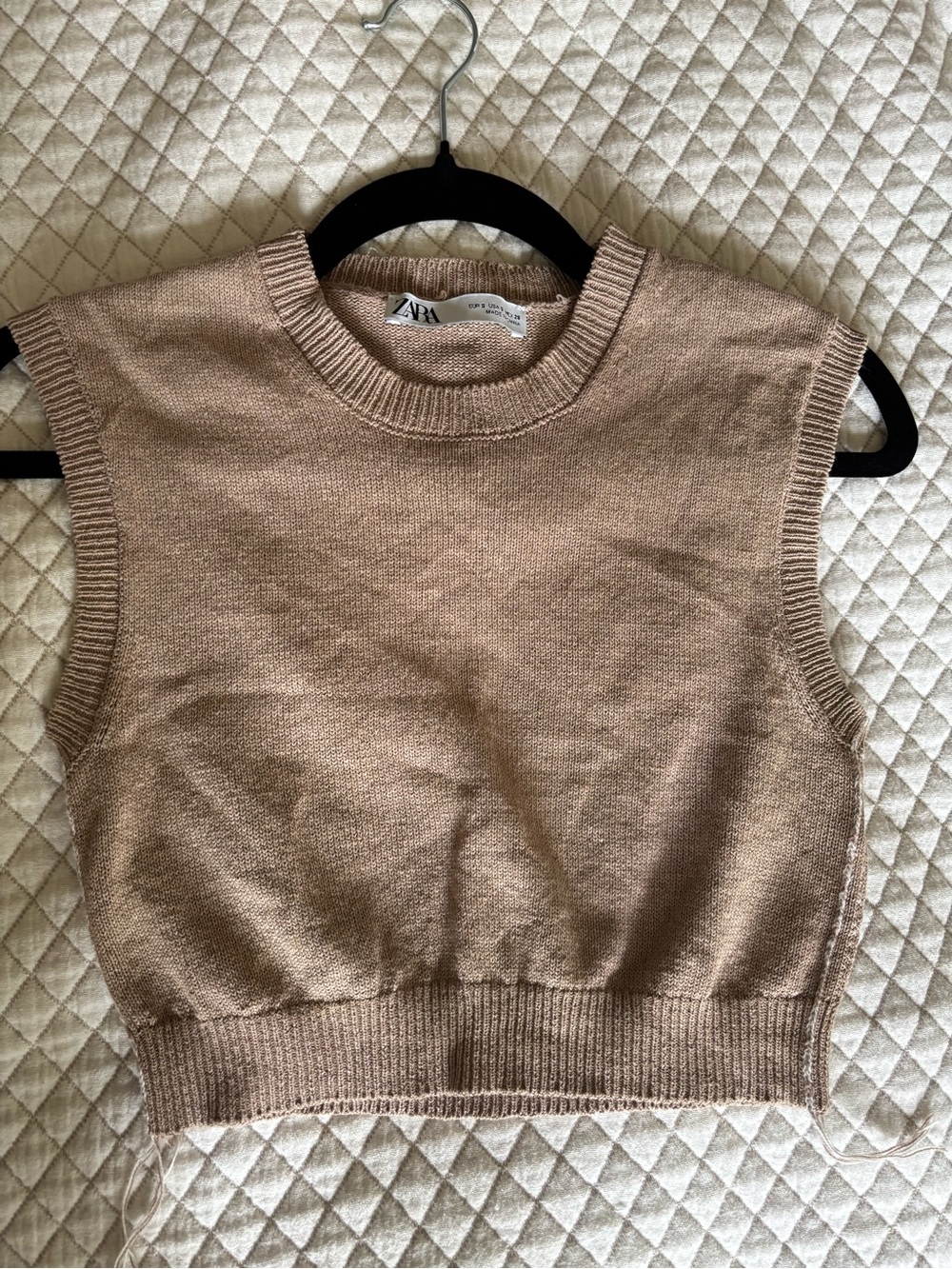 ZARA Sleeveless Knit Crop Top in Beige